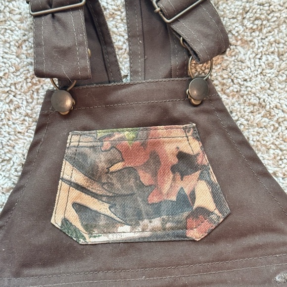 TrueTimber Baby Overalls | 18 Months | Brown Camo Pocket Shortalls Camoflauge - Picture 3 of 6